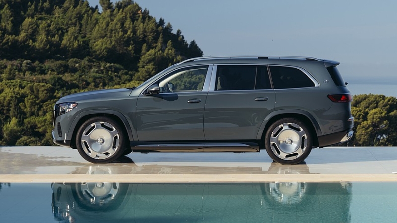 Рассекречен обновлённый флагманский кроссовер Mercedes-Maybach GLS