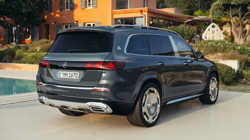 Рассекречен обновлённый флагманский кроссовер Mercedes-Maybach GLS