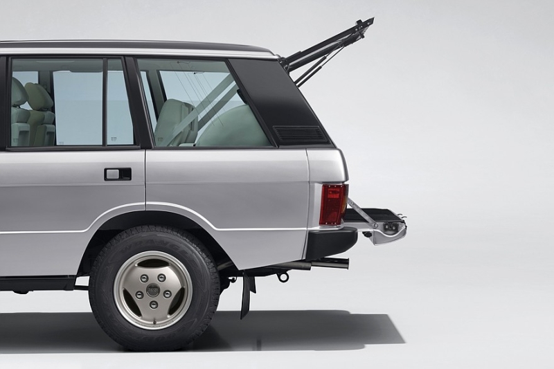 Уникальный Range Rover Classic Titan Silver в идеальном состоянии продадут на аукционе